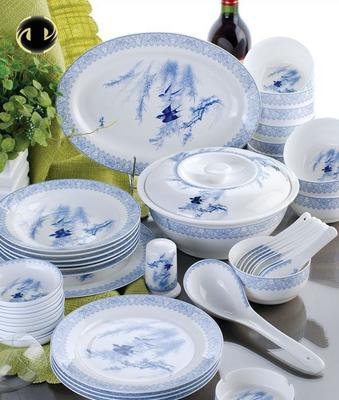瓷器珍品中的迎春雅韻 46頭迎春餐具組鑒賞
